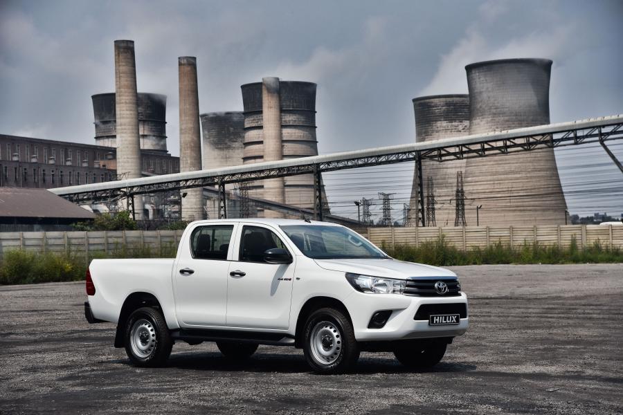  Toyota Hilux 4x4 SRX Double Cab 2016 года  (ZA) (фото 24 из 35)
